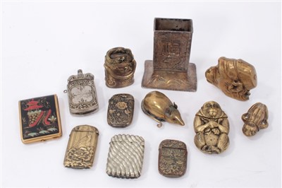 Lot 1125 - Good collection of novelty vesta cases