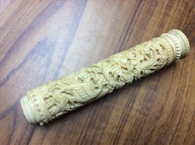 Lot 469 - 19th century carved ivory container