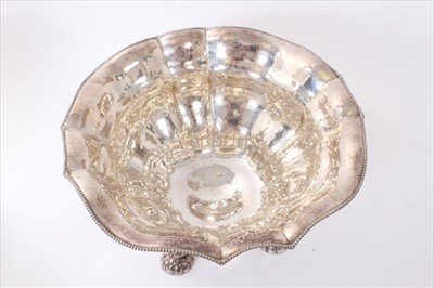 Lot 250 - Czechoslovakian silver 800 standard table centre bowl