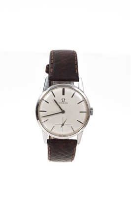 Lot 792 - Late 1950s/Early 1960s gentlemen’s Omega stainless steel wristwatch on leather strap