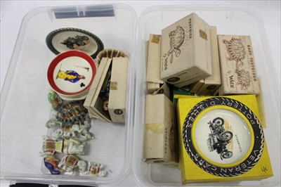 Lot 2201 - Selection of Wade Whimsies including boxed Flying Birds and other Wade ornaments
