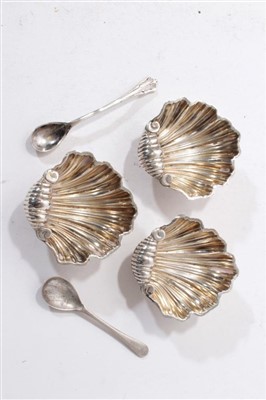 Lot 521 - Selection of Victorian and Edwardian silver condiments.