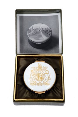 Lot 112 - The Queens Silver Jubilee 1977, Thomas Goode and Co. limited edition enamel box