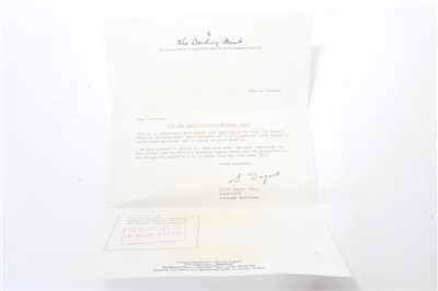 Lot 114 - Danbury Mint Queen's Silver Jubilee 1977 silver ingot in case