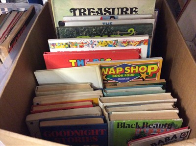 Lot 472 - Group of books and annuals