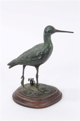 Lot 1209 - Patricia Northcroft (contemporary), patinated bronze figure of a wader bird, signed, raised on wooden plinth, 14cm total height