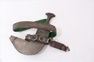 Lot 721 - Arab Jambia Silver mounted dagger