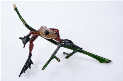 Lot 1254 - Tim Cotterill ‘Frogman’ enamelled bronze sculpture - Frog and branch, signed and numbered 602/2000, 26cm long