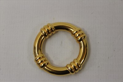 Lot - HERMES GOLD TONE SCARF RING