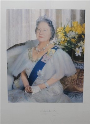 Lot 181 - HM Queen Elizabeth The Queen Mother - large signed presentation portrait photograph