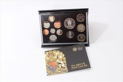 Lot 40 - G.B. The Royal Mint proof coin year set 2009 to include Kew Gardens 50 pence (N.B. in black leather case with Certificate of Authenticity) (1 coin set)