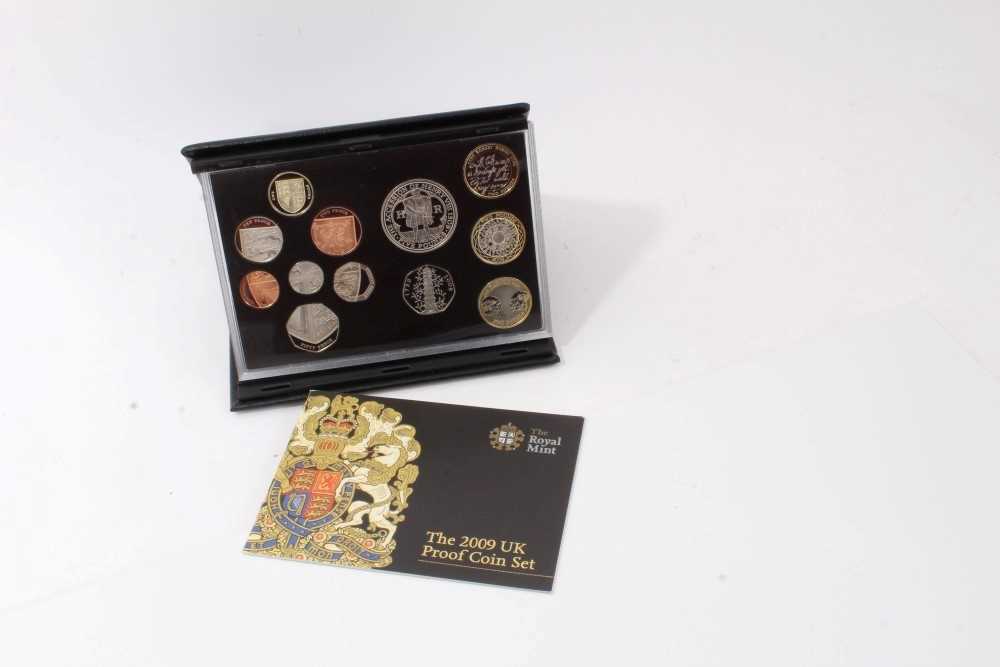 Lot 41 - G.B. The Royal Mint proof coin year set 2009 to include Kew Gardens 50 pence (N.B. in black leather case with Certificate of Authenticity) (1 coin set)