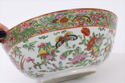 Lot 45 - 19th century Chinese famille rose bowl
