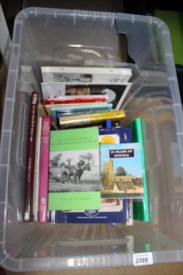 Lot 2388 - Eric Sandon -Suffolk Houses, first edition, Woodbridge 1977, together with a large collection of modern non-fiction relations to Suffolk