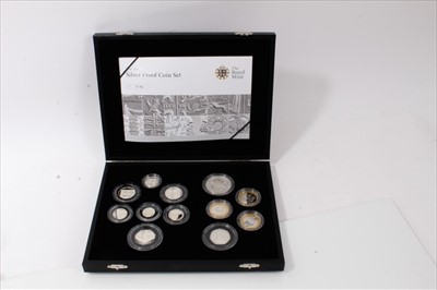 Lot 59 - G.B. The Royal Mint silver proof twelve coin set 2009 containing Kew Gardens fifty pence (N.B. cased with Certificate of Authenticity) (1 coin set)