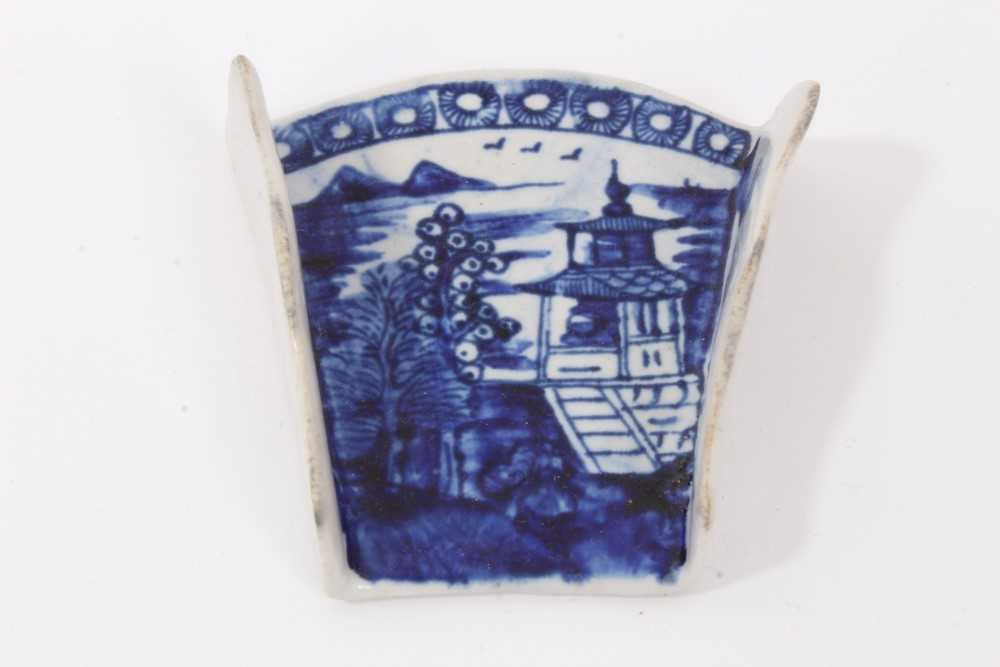 Lot 13 - 18th century Derby asparagus server, decorated in underglaze blue with a Pagoda pattern, circa 1770, 7.5cm length