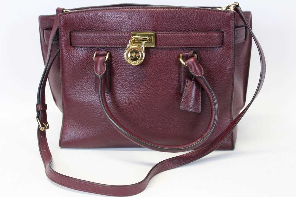 Lot 3114 - Michael Kors mulberry leather handbag with