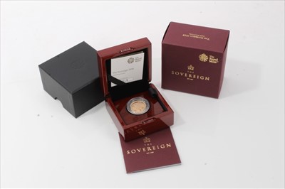 Lot 95 - G.B. The Royal Mint gold proof sovereign 2018 (N.B. cased with Certificate of Authenticity) (1 coin)