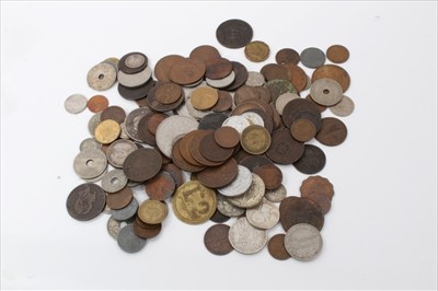 Lot 102 - World - mixed coinage to include a small quantity of silver (qty)