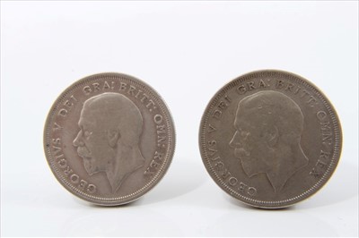 Lot 137 - G.B. silver Crowns George V 'Wreath type' 1928 AF & 1931 VG (2 coins)