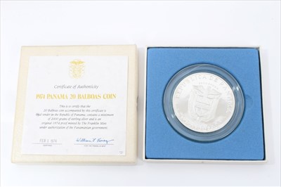 Lot 170 - Panama - silver 20 Balboas coin 1974 in box of issue with Certificate of Authenticity (1 coin)