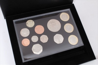Lot 185 - G.B. The Royal Mint proof set 2009 to include the 'Kew Gardens' 50p in black box with Certificate of Authenticity (1 coin set)