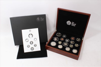 Lot 187 - G.B. The Royal Mint premium fifteen coin proof set 2013, housed in wood case, boxed & with Certificate of Authenticity (1 coin set)