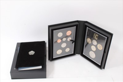 Lot 192 - G.B. The Royal Mint collectors thirteen coin proof set 2018 cased with Certificate of authenticity (1 coin set)