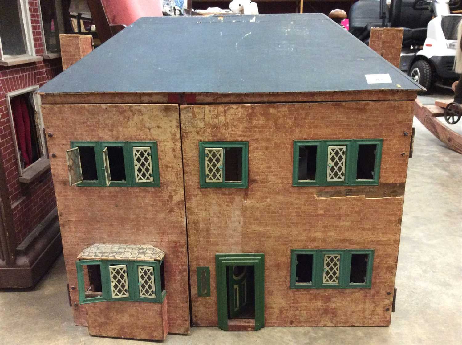 Lot 368 Vintage Dolls House