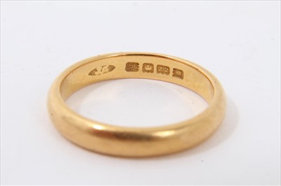 Lot 3270 - Gold 22ct wedding ring, size S