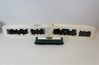 Lot 2724 - Railway Hornby 00 gauge locomotives R3373, R2586, R2743, all boxed (3)