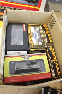 Lot 2744 - Railway Hornby 00 gauge selection of boxed items including The Royal Scotsman (3 coach set) R089, plus other wagons and coaches and some mainline wagons (qty)