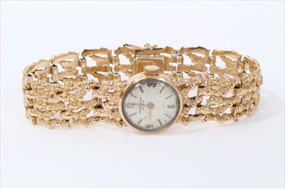 Lot 3302 - Fabre-Leuba ladies gold 9ct wristwatch, boxed