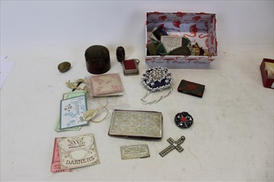 Lot 3630 - Selection of Antique Sewing items including carved  mother of pearl case, needle case in the form of small beaded bag, embroidered perforated paper needle case, Tunbridge ware case, miniature tape...