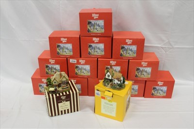 Lot 2144 - Collection of 15 Lilliput Lane cottages, all boxed, to include Parson's Retreat, The Chocolate Factory, Buckle My Shoe, and others