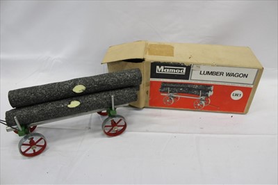 Lot 2935 - Mamod Traction Engine TE1A boxed plus a Momod Lumber Wagon LW1 also boxed
