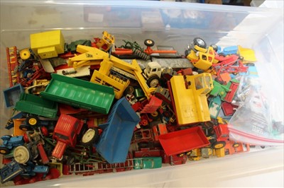 Lot 2792 - Diecast unboxed selection including Matchbox, Britains etc (qty)