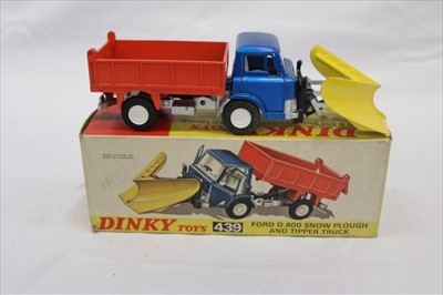 Lot 2793 - Dinky Ford D800 Snow Plough and Tipper Truck No439 boxed