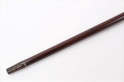 Lot 3669 - Edwardian Gentlemen's walking stick with 9ct gold collar (London 1908) and Horn crook handle, 88cm overall length