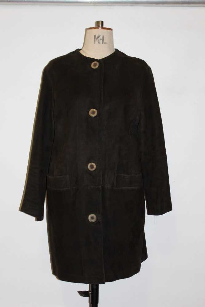 Lot 79 - Ladies 1960's Brown Suede 3/4 Collarless Coat. size 12