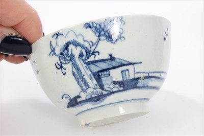 Lot 5 - Small collection of 18th century Lowestoft porcelain, including a butter boat painted with the Two Porter pattern, circa 1770. Also a Lowestoft printed saucer, circa 1790, a toy saucer, circa 1768,...