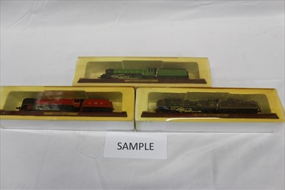 Lot 2909 - Railway Hornby 00 gauge The Royal Train Set R2370, Midland Cross Country R1027, plus other boxed and unboxed 00 gauge