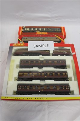 Lot 2911 - Railway selection of boxed 00 gauge including Matched Train Series The Coronation Set R2199M, boxed carriages and rolling stock plus unboxed locomotives and tenders including accessories (qty)