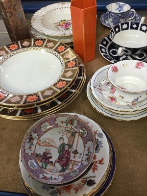 Lot 213 - Group Crown Derby ceramics