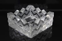 Lot 2006 - Lalique glass pin tray with zig-zag decoration,...