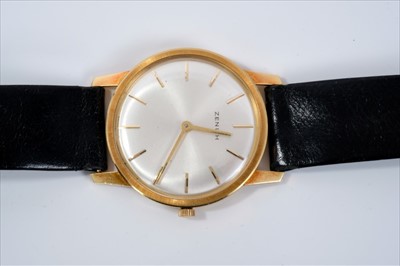 Lot 568 - Gentlemen’s Zenith gold wristwatch on black leather strap