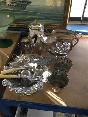 Lot 198 - Group of silver plated items
