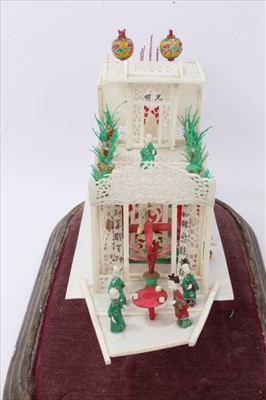 Lot 650 - Early 20th century Chinese model of a junk under a glass dome