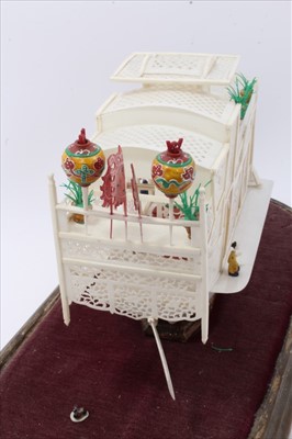 Lot 650 - Early 20th century Chinese model of a junk under a glass dome