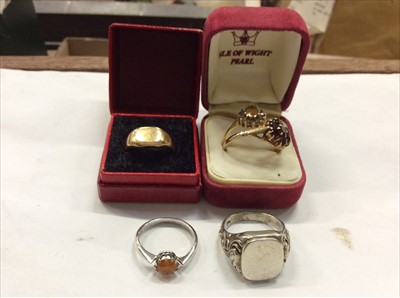 Lot 683 - Three gold rings, silver signet ring and one other dress ring (4)